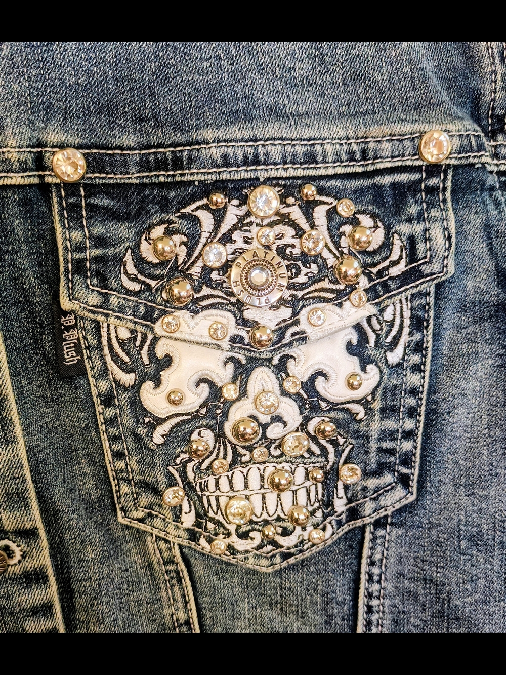 Platinum Plush Rhinestone Skull Denim Jacket - Large - Like New - Picture 6 of 13